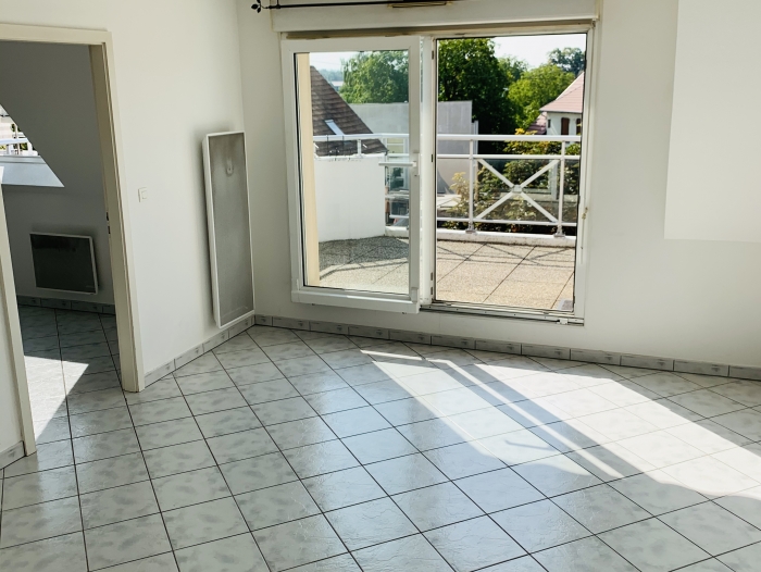 Location Appartement avec terrasse 3 pièces  () - rue de la Musau